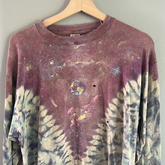 Vintage Solar System Distressed Fruit of the Loom Purple Tie-Dye Shirt - Picture 3 of 10
